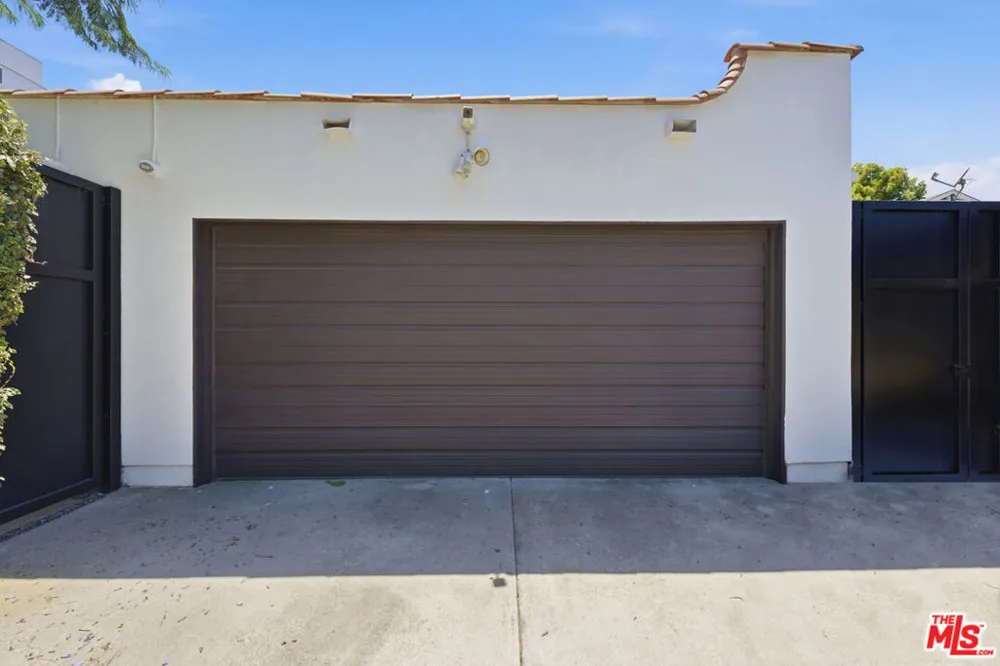 2900 Clune Avenue Los Angeles, CA 90291