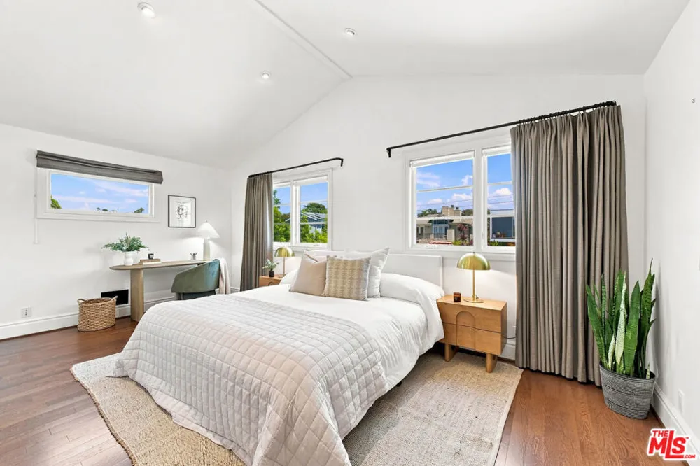 2900 Clune Avenue Los Angeles, CA 90291