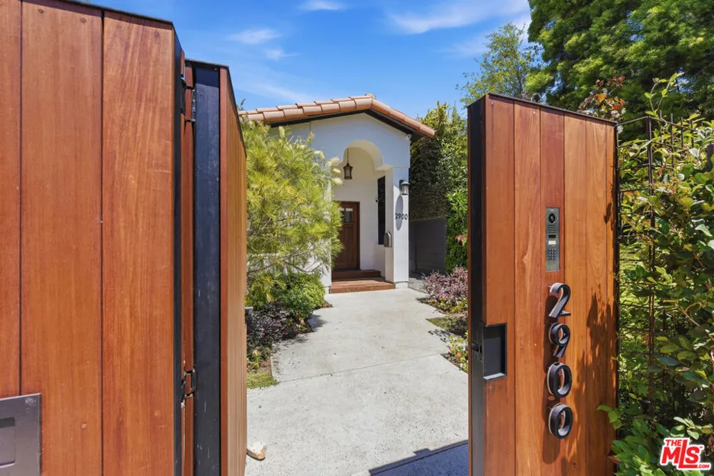 2900 Clune Avenue Los Angeles, CA 90291