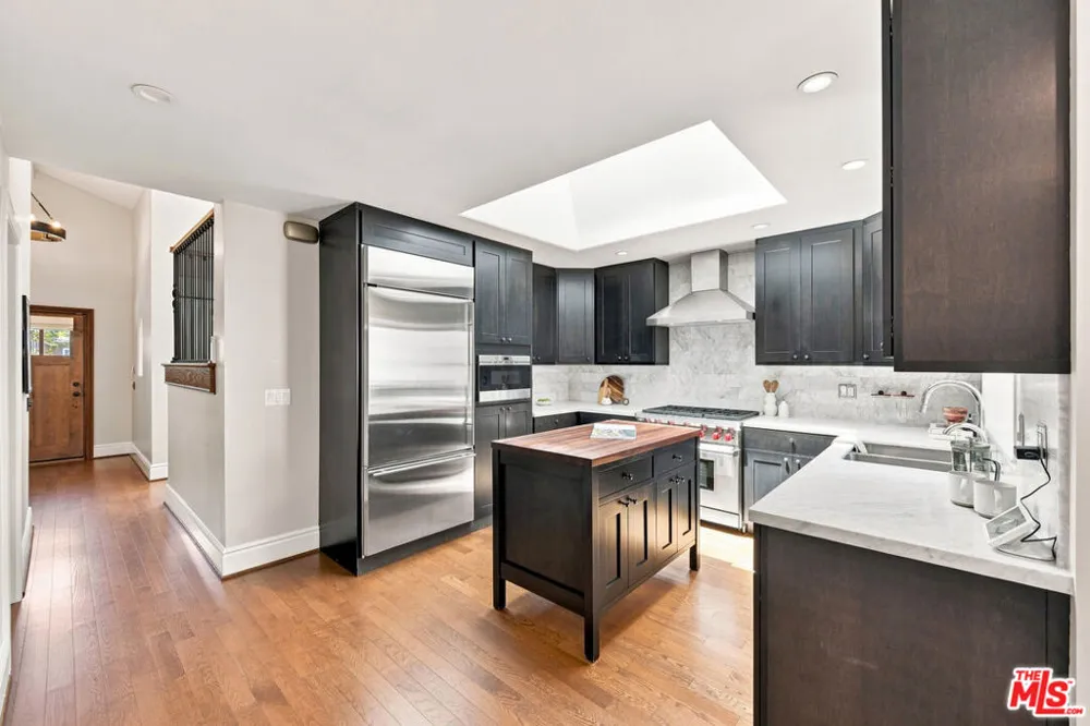 2900 Clune Avenue Los Angeles, CA 90291
