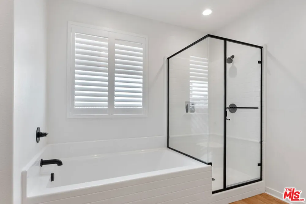 18130 Radiance Lane Santa Clarita, CA 91350