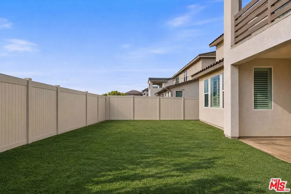 18130 Radiance Lane Santa Clarita, CA 91350