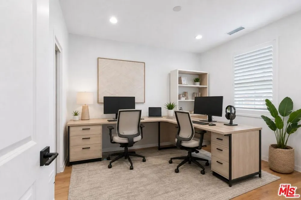18130 Radiance Lane Santa Clarita, CA 91350