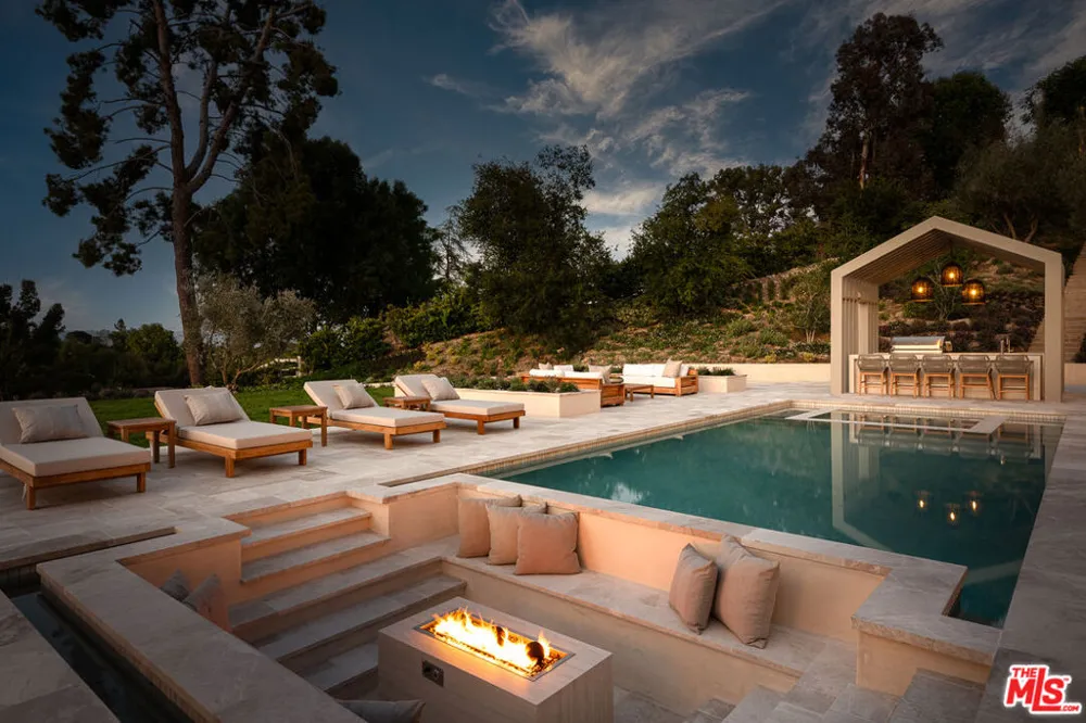 24172 Lupin Hill Road Hidden Hills, CA 91302
