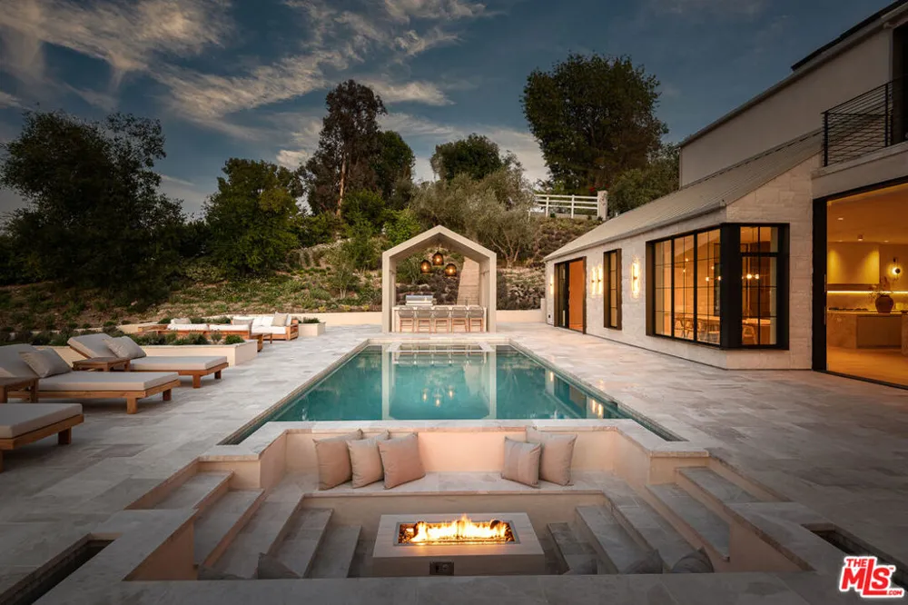 24172 Lupin Hill Road Hidden Hills, CA 91302