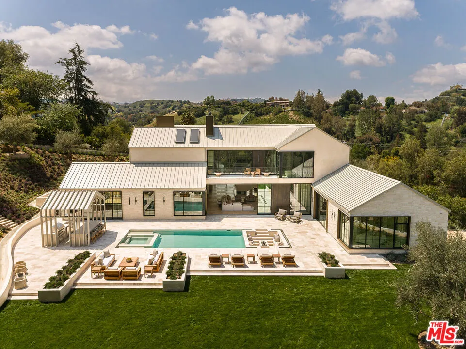 24172 Lupin Hill Road Hidden Hills, CA 91302