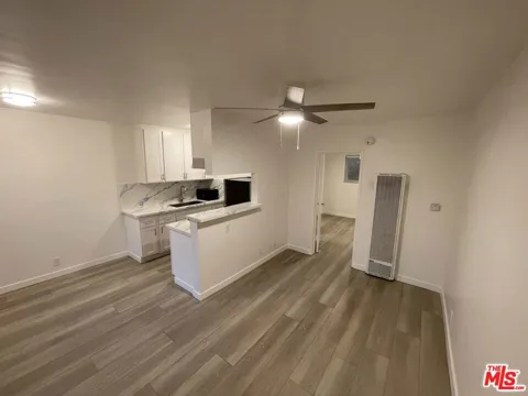 25 Navy Street #16