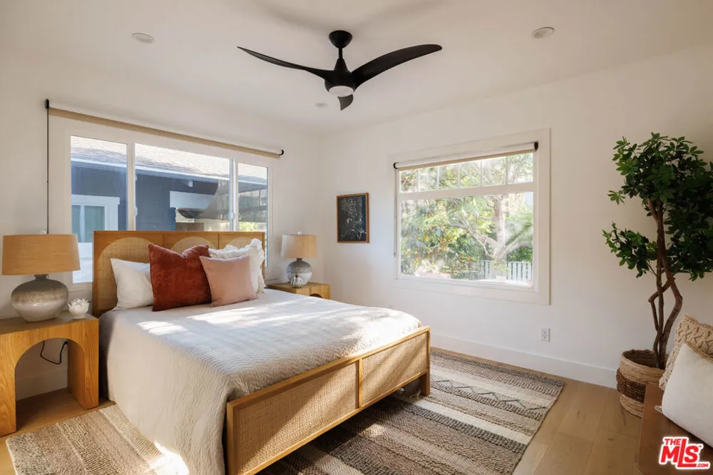 122 Wilton Place Los Angeles, CA 90004