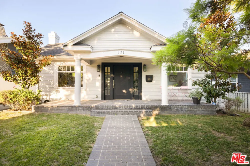 122 Wilton Place Los Angeles, CA 90004