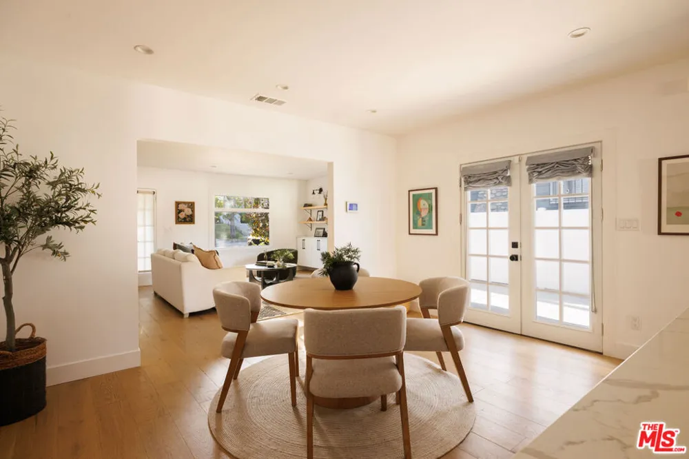 122 Wilton Place Los Angeles, CA 90004