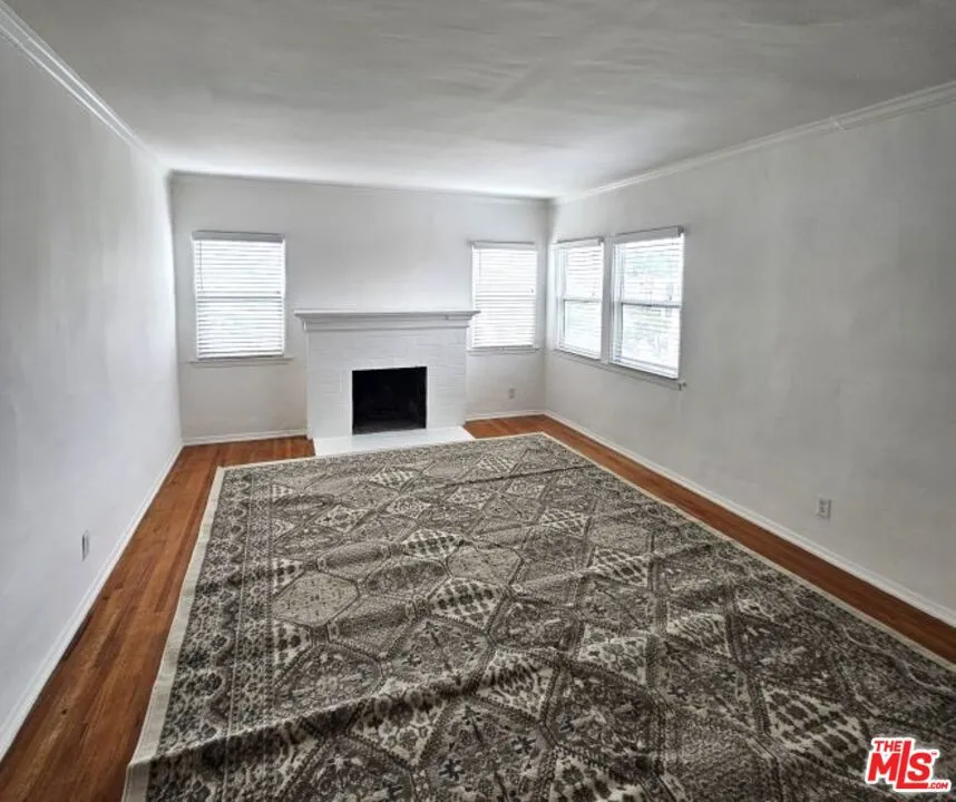 10558 Santa Monica Boulevard Los Angeles, CA 90025