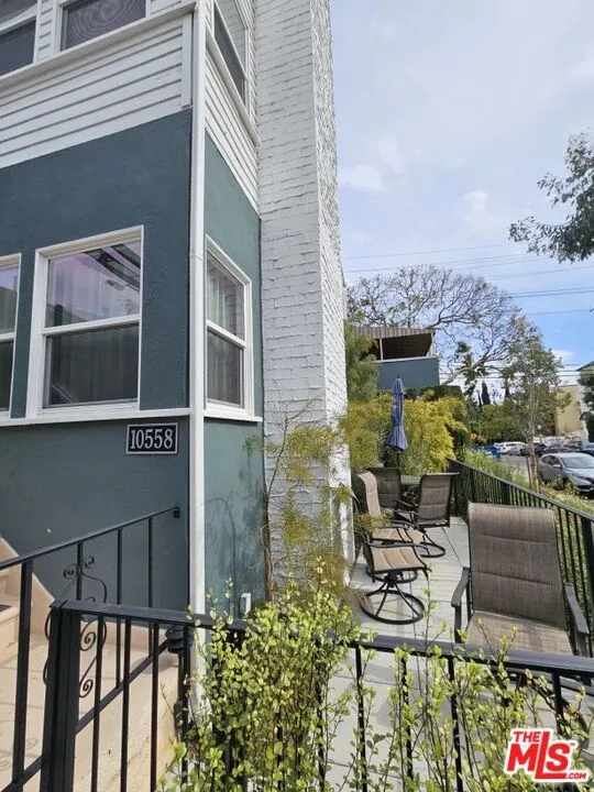 10558 Santa Monica Boulevard Los Angeles, CA 90025