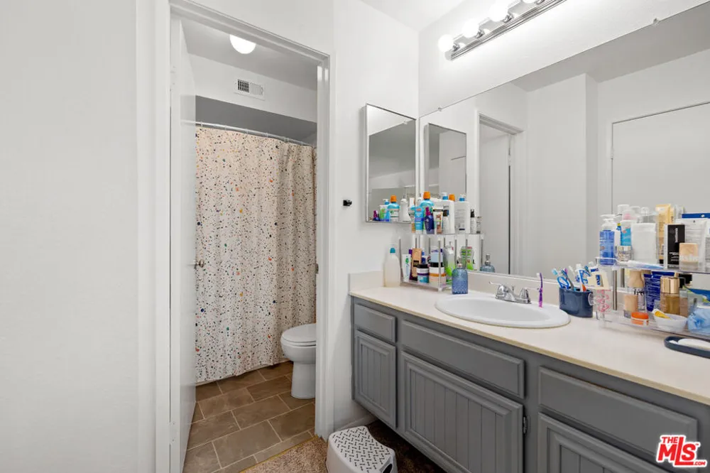 26838 Claudette Street #227 Canyon Country, CA 91351