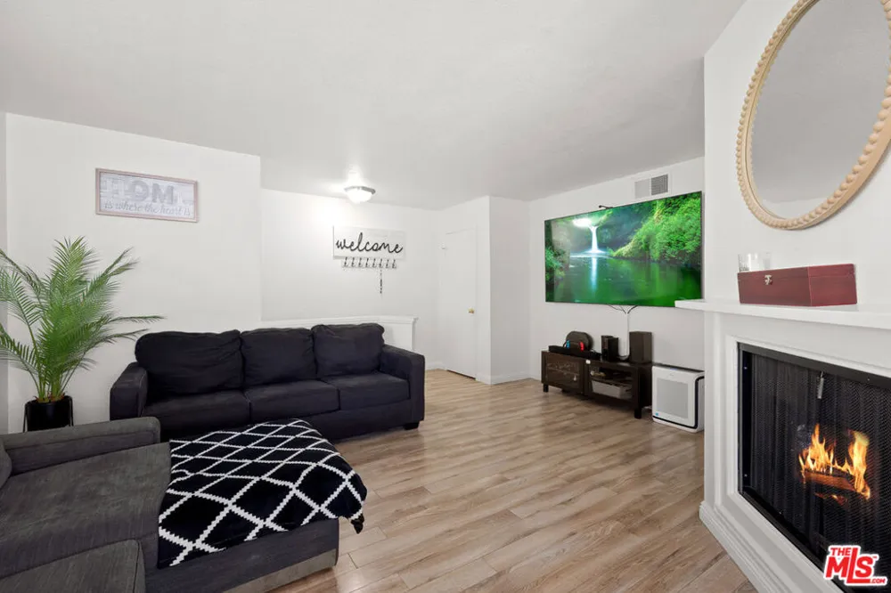 26838 Claudette Street #227 Canyon Country, CA 91351
