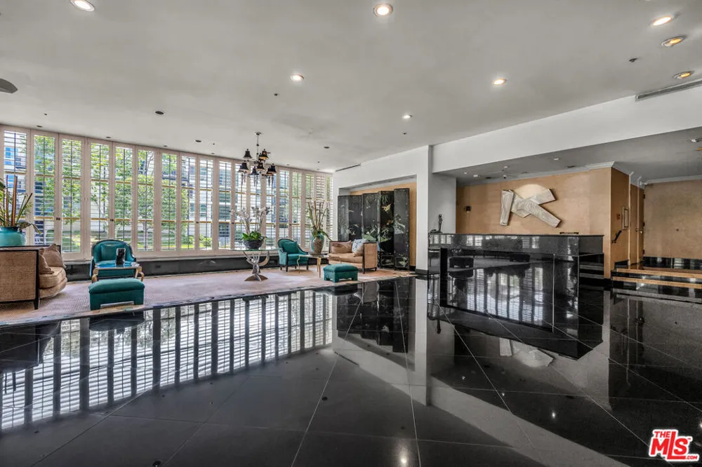 1333 S Beverly Glen Boulevard #606 Los Angeles, CA 90024
