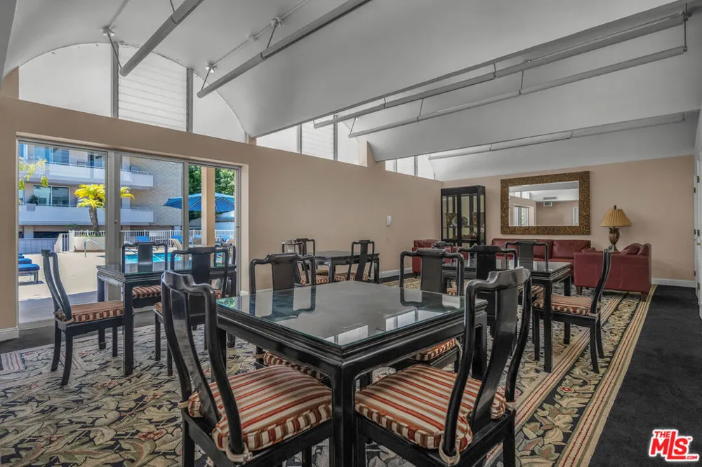 1333 S Beverly Glen Boulevard #606 Los Angeles, CA 90024
