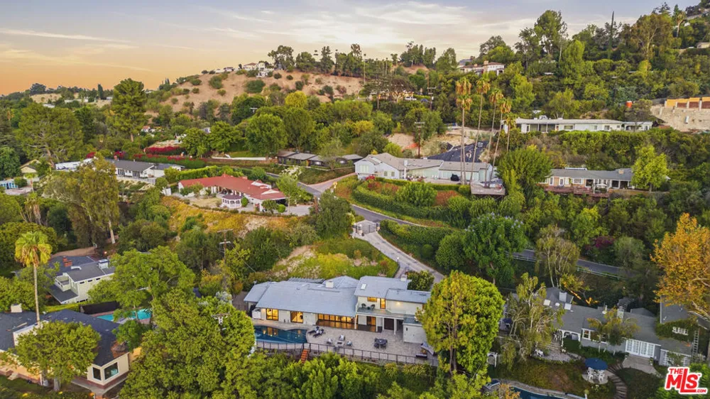 18065 Boris Drive Los Angeles, CA 91316