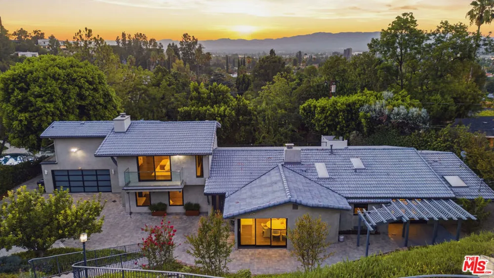18065 Boris Drive Los Angeles, CA 91316