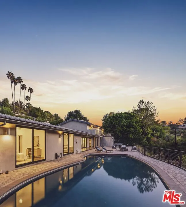 18065 Boris Drive Los Angeles, CA 91316