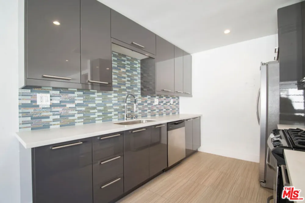 617 Ocean Avenue #L Santa Monica, CA 90402