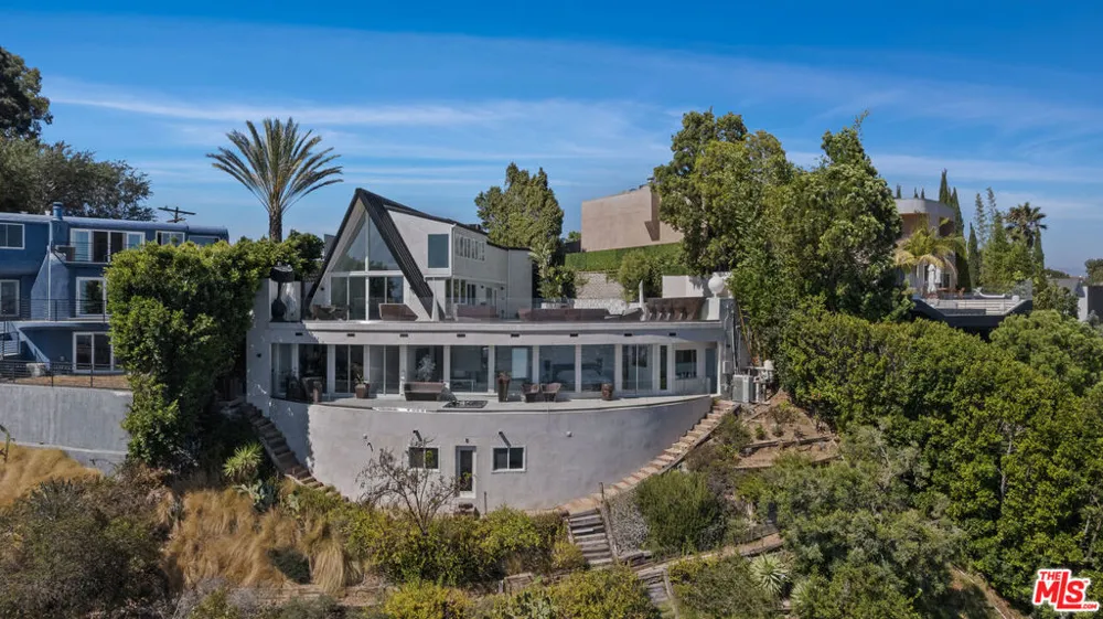 8460 Cole Crest Drive Los Angeles, CA 90046