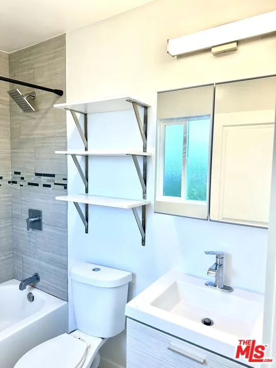 613 S Prairie Avenue #5 Inglewood, CA 90301
