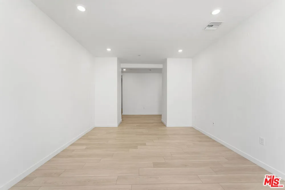 42831 Coronet Drive Lancaster, CA 93536