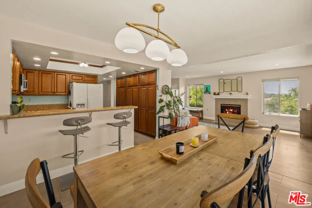 19220 Index Street #2 Porter Ranch, CA 91326