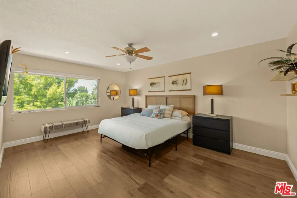 19220 Index Street #2 Porter Ranch, CA 91326