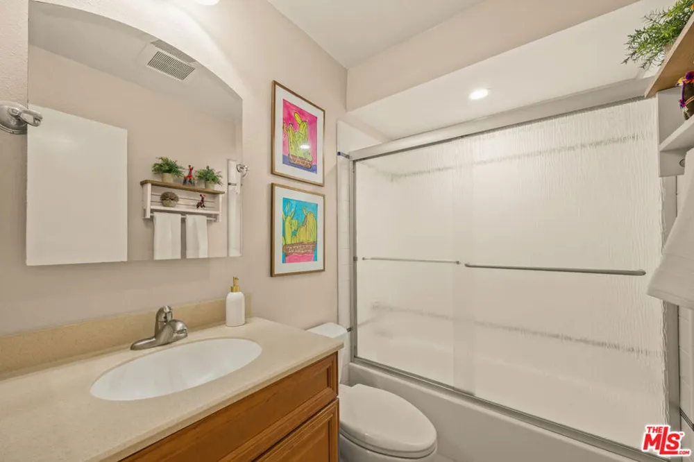19220 Index Street #2 Porter Ranch, CA 91326
