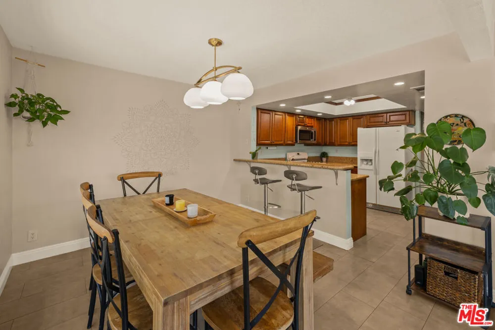 19220 Index Street #2 Porter Ranch, CA 91326