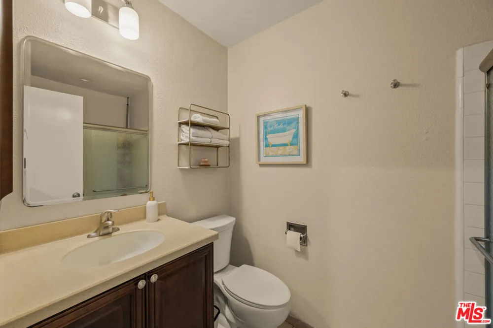 19220 Index Street #2 Porter Ranch, CA 91326
