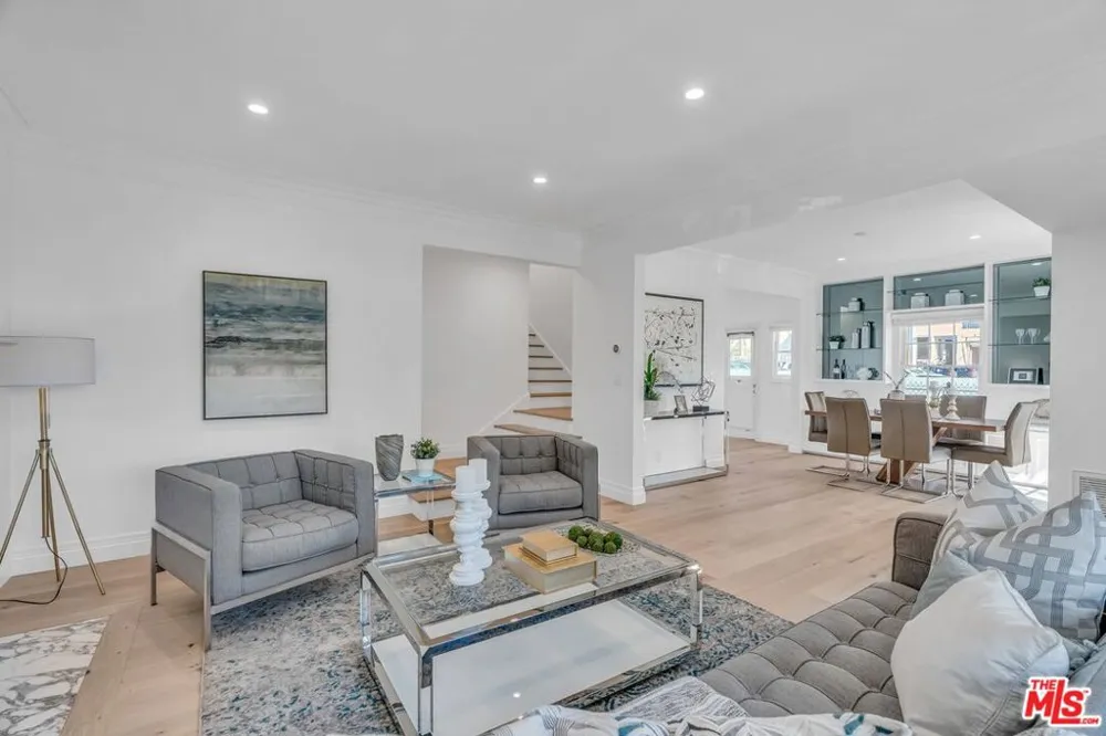 135 S Linden Drive Beverly Hills, CA 90212