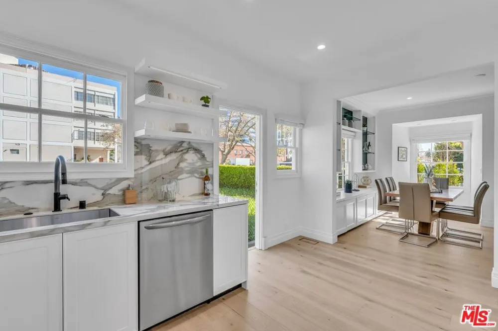 135 S Linden Drive Beverly Hills, CA 90212