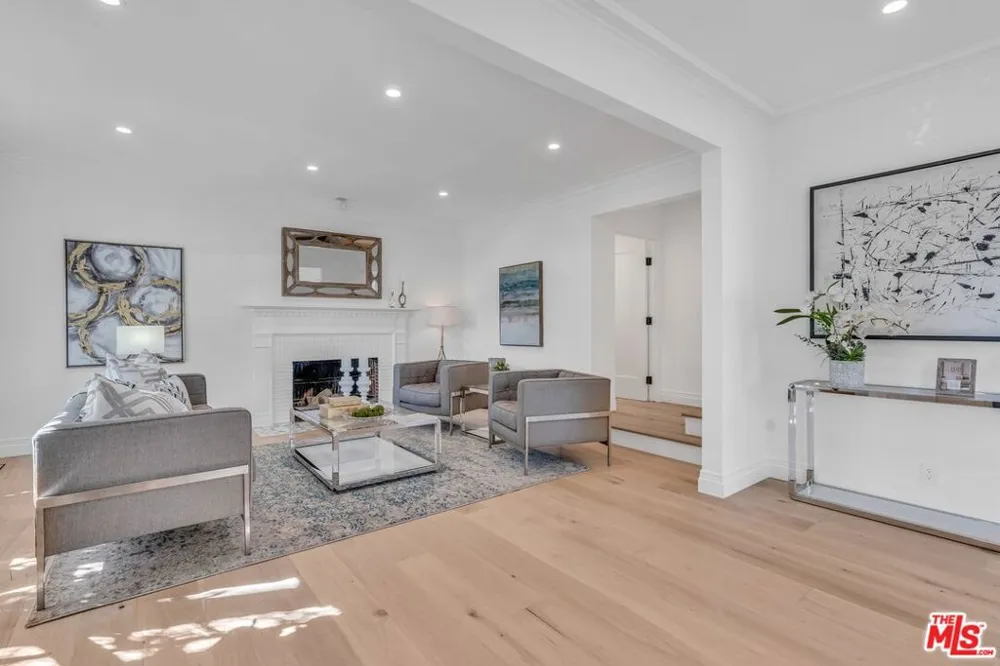 135 S Linden Drive Beverly Hills, CA 90212
