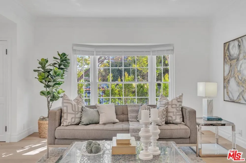 135 S Linden Drive Beverly Hills, CA 90212
