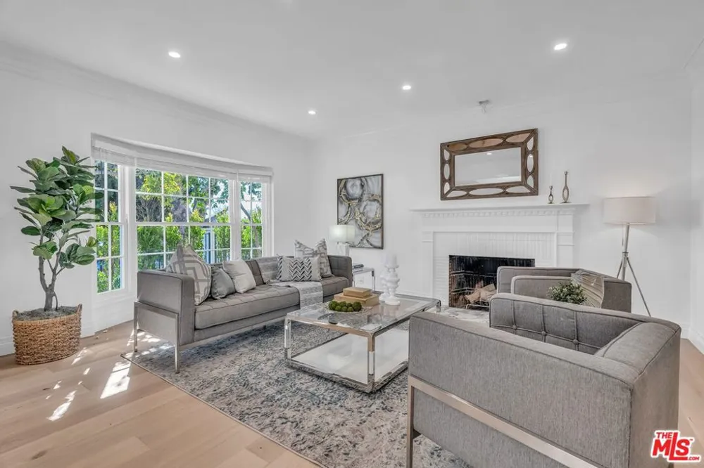 135 S Linden Drive Beverly Hills, CA 90212
