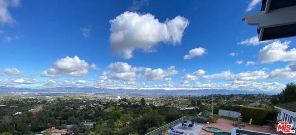 3324 Alana Drive Sherman Oaks, CA 91403