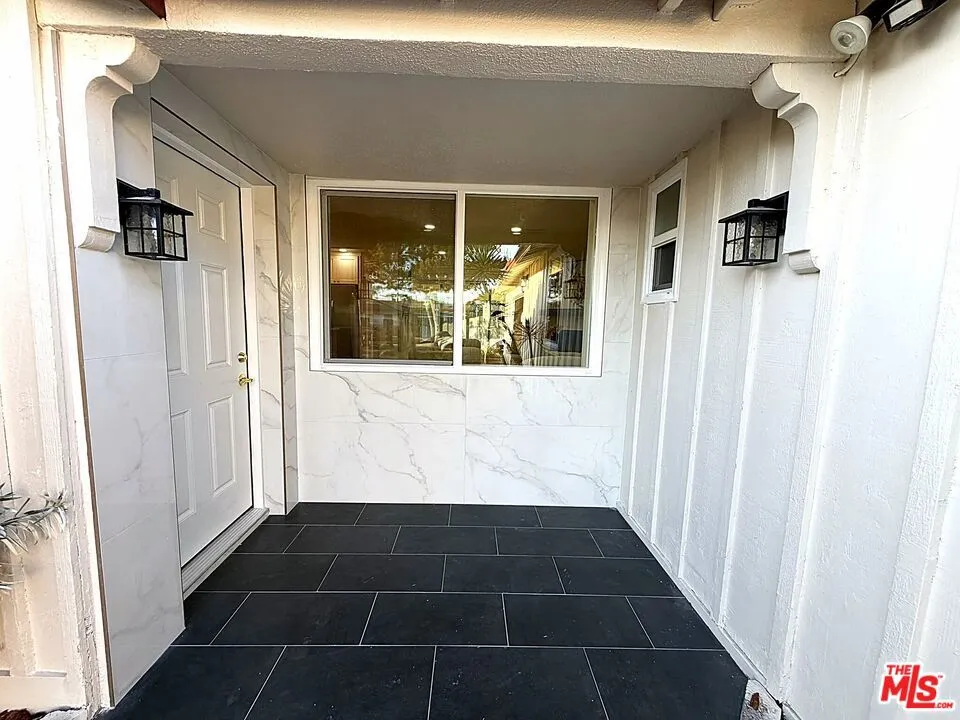 10911 Lemay Street Los Angeles, CA 91606