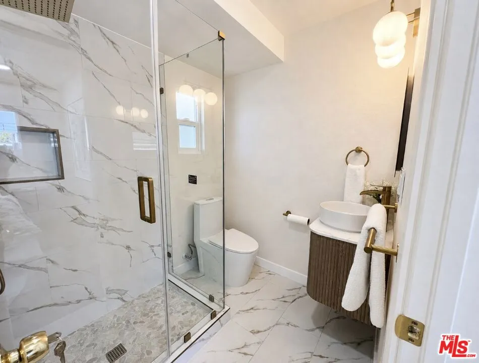 10911 Lemay Street Los Angeles, CA 91606