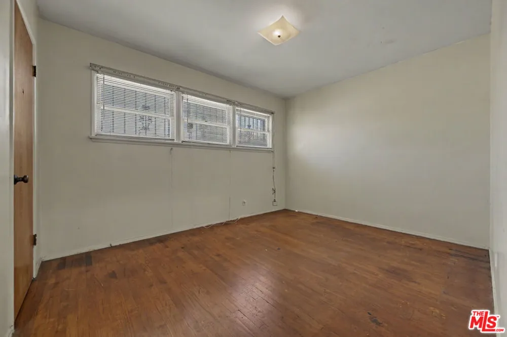 3229 W 108th Street Inglewood, CA 90303