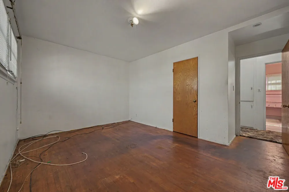 3229 W 108th Street Inglewood, CA 90303