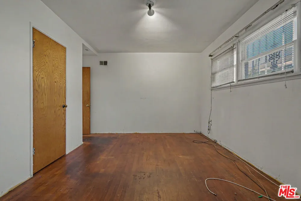 3229 W 108th Street Inglewood, CA 90303