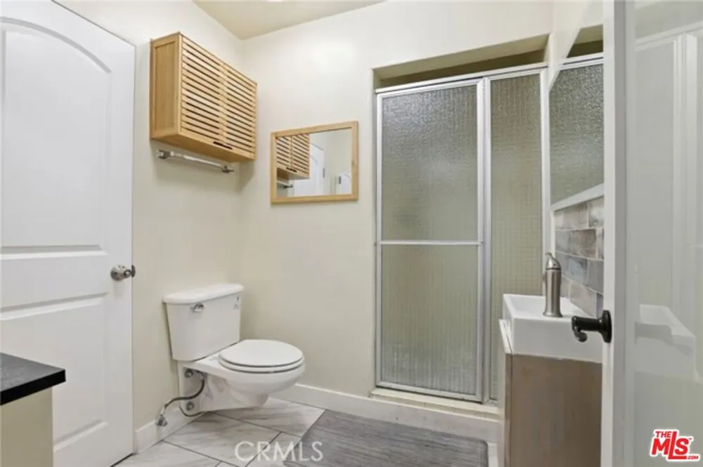 6732 Wooster Avenue Los Angeles, CA 90056