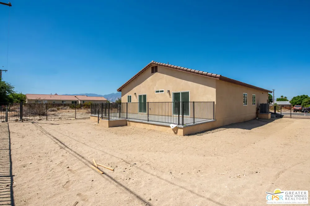 16388 Avenida Rambla Desert Hot Springs, CA 92240