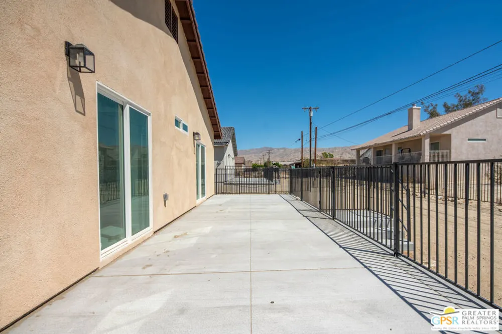 16388 Avenida Rambla Desert Hot Springs, CA 92240