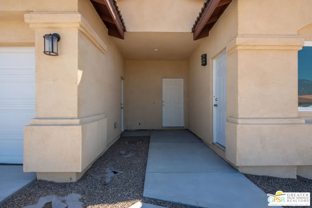 16388 Avenida Rambla Desert Hot Springs, CA 92240