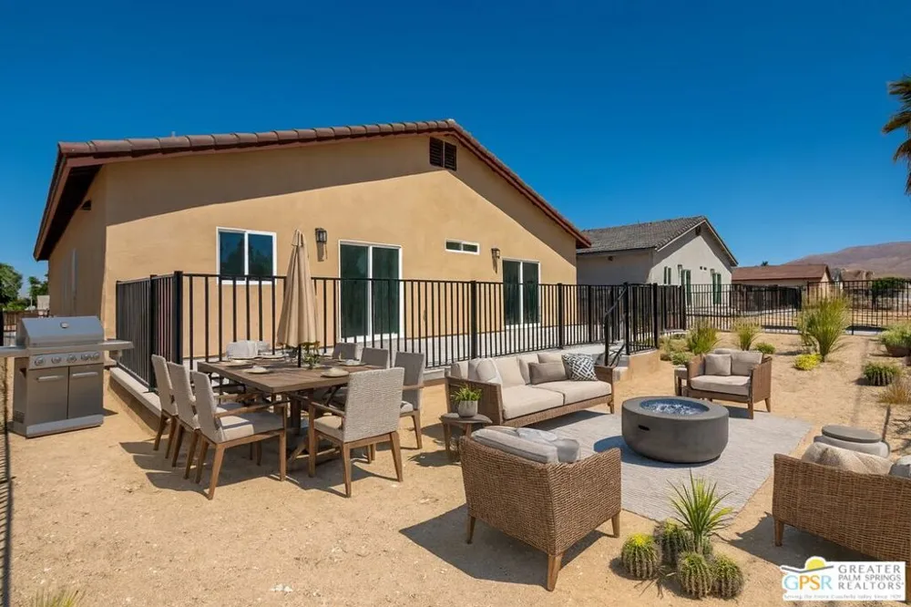 16388 Avenida Rambla Desert Hot Springs, CA 92240