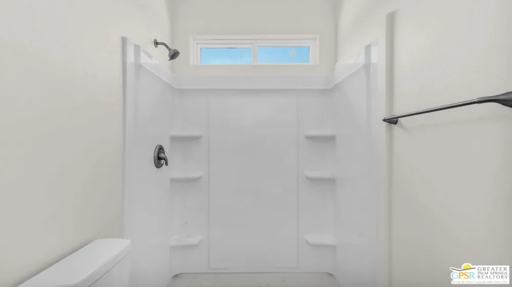 16388 Avenida Rambla Desert Hot Springs, CA 92240