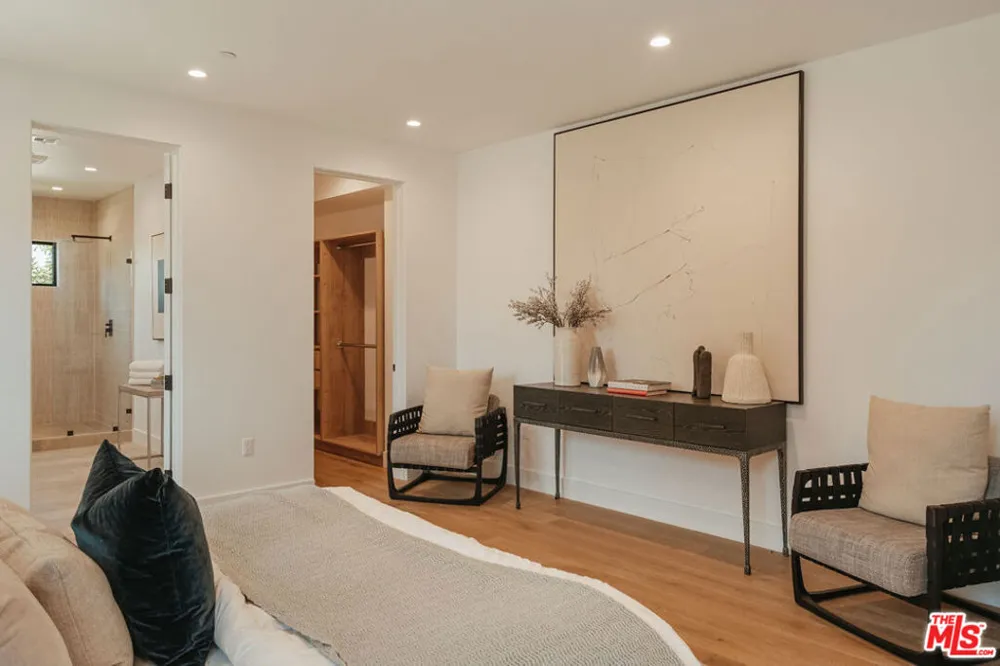 4432 Berryman Avenue Culver City, CA 90230